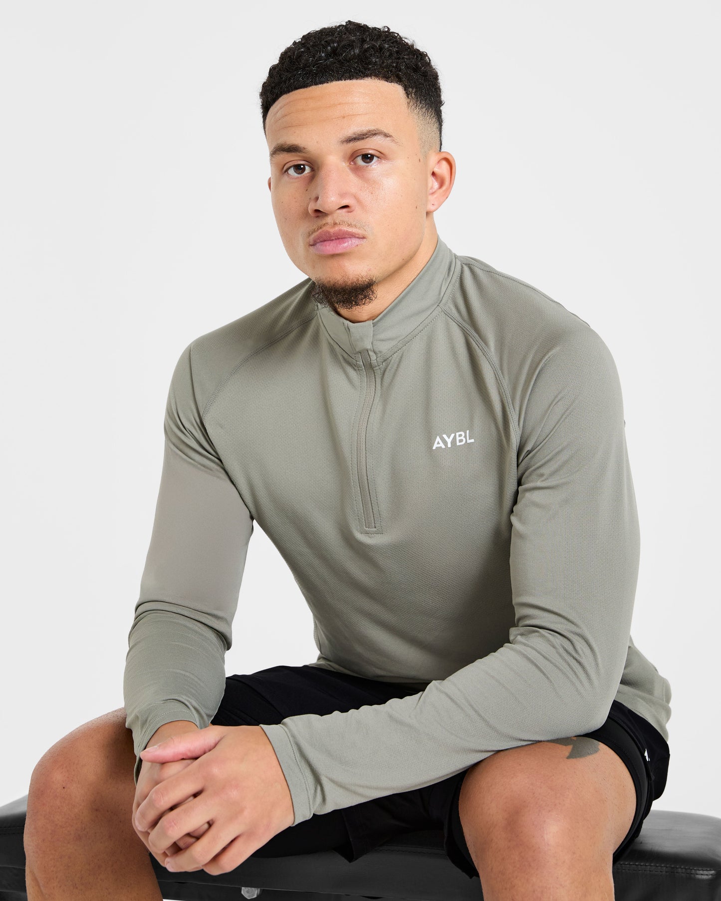 Essential Seamless 1/4 Zip Pullover - Olive